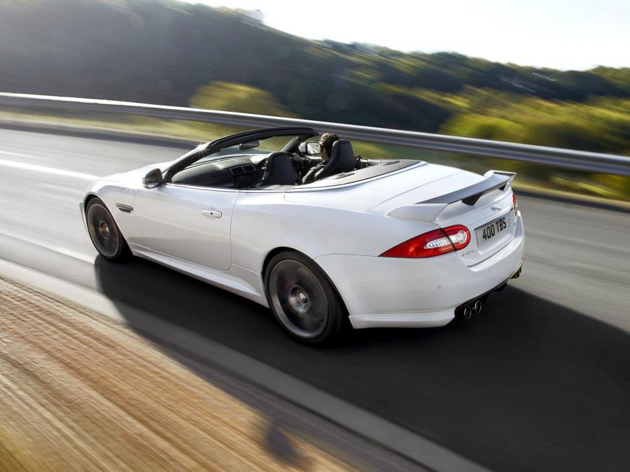  Jaguar XKR-S Convertible 2011 года  (UK) (фото 16 из 16)